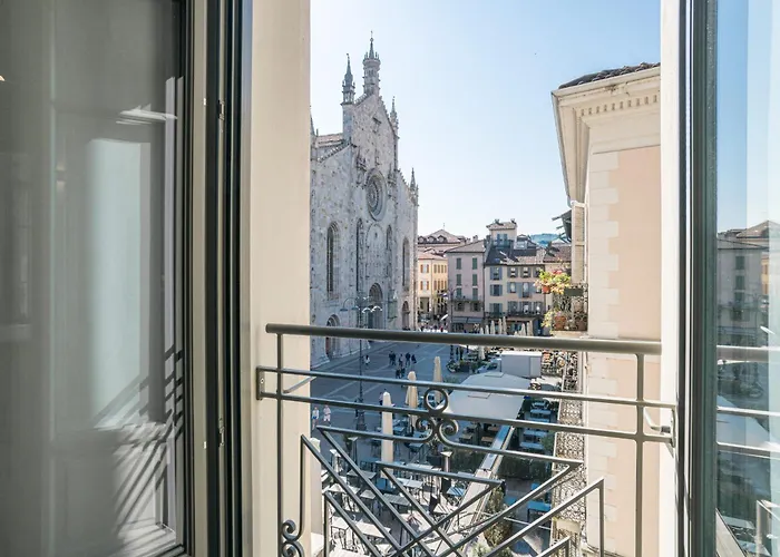 Palazzo La Cortesella - Modern Design & Central Location