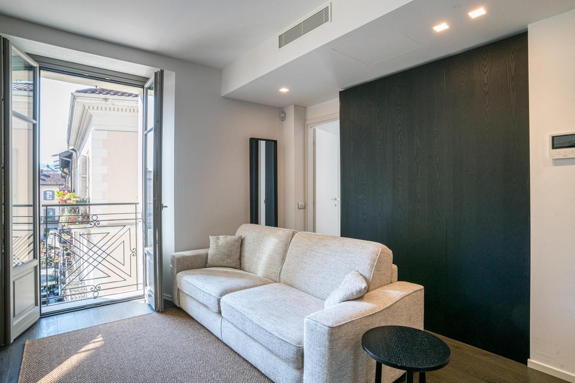 Palazzo La Cortesella - Modern Design & Location *
