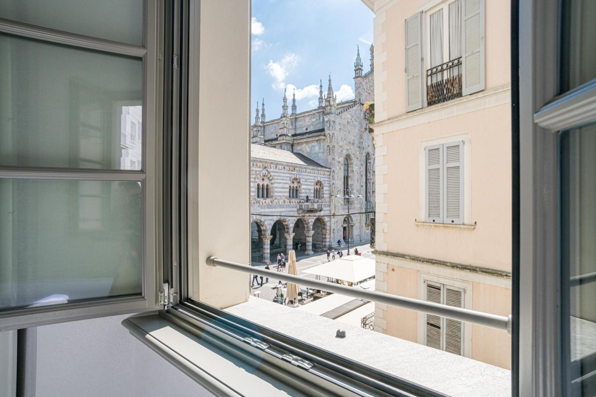Palazzo La Cortesella - Modern Design & Location *