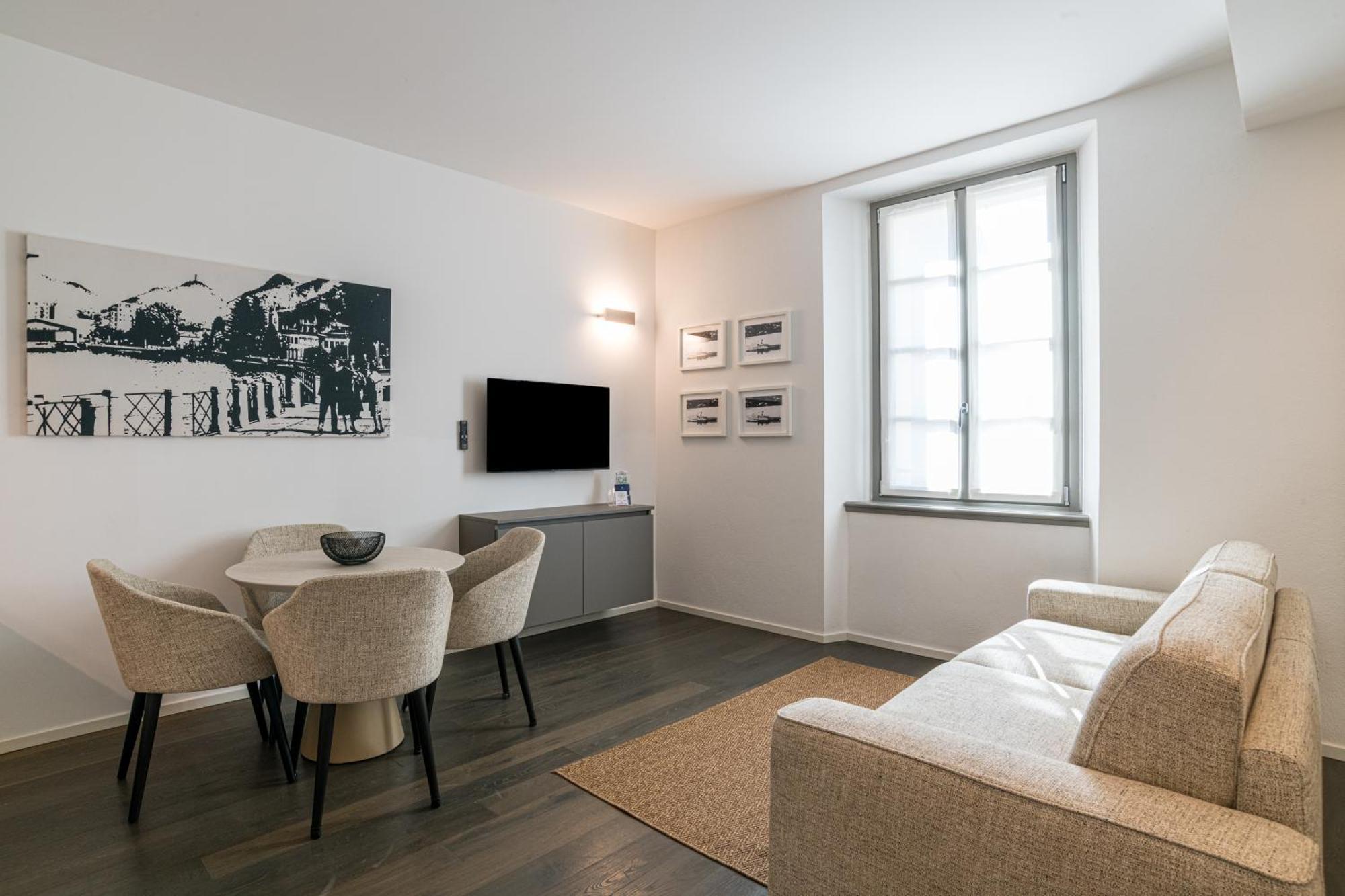 Palazzo La Cortesella - Modern Design & Location *