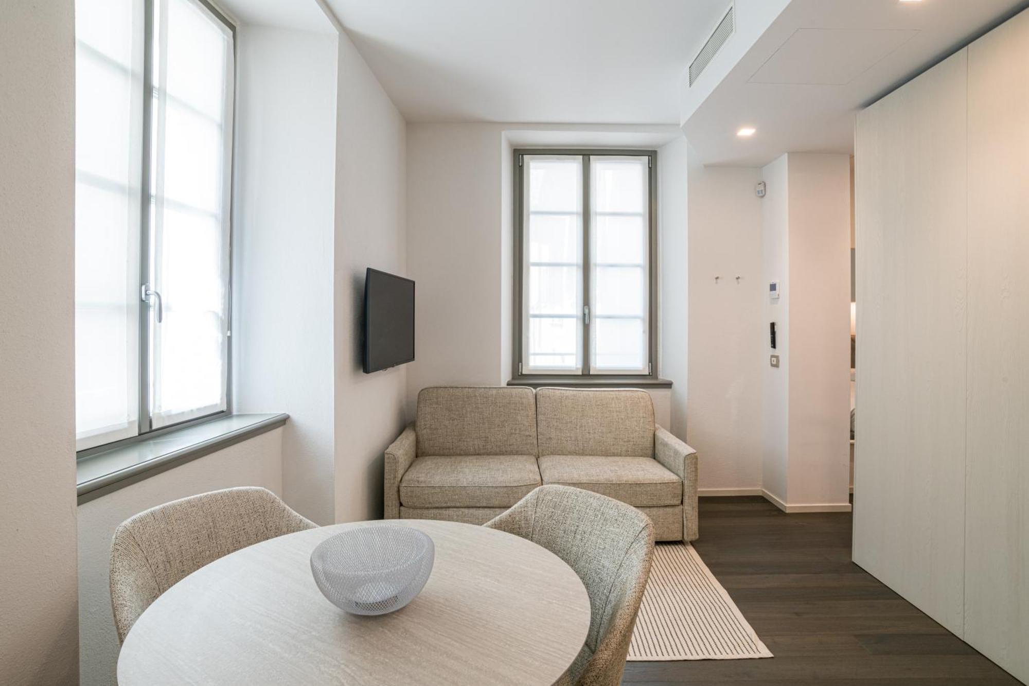 Palazzo La Cortesella - Modern Design & Location *
